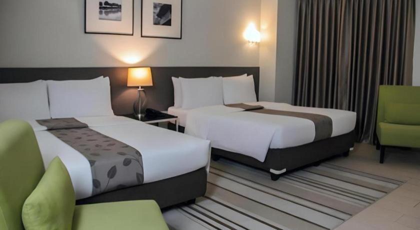 Sequoia Hotel Quezon City Zewnętrze zdjęcie